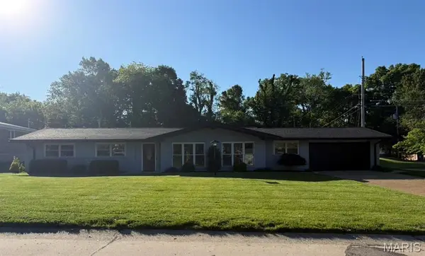 12208 Courtwick Drive, Sappington, MO 63128