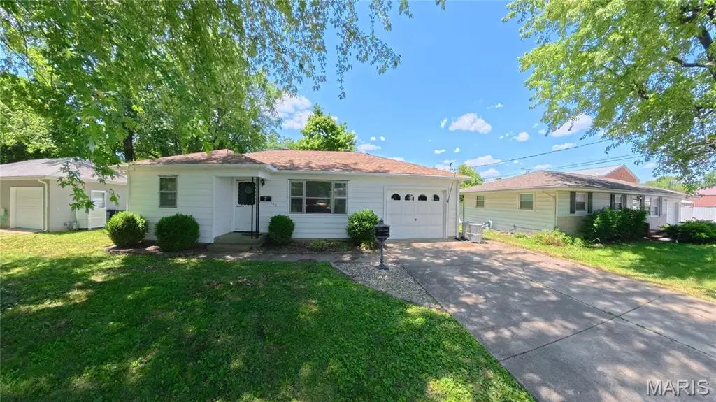 659 N 38th Street, Belleville, IL 62226 - #1