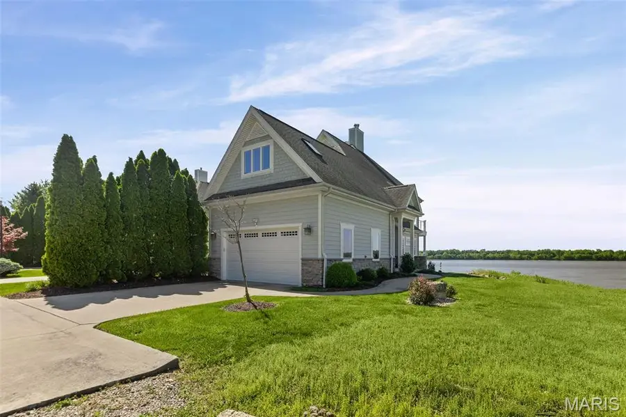 709 Wind Rivers Drive #B, Grafton, IL 62037 - #3