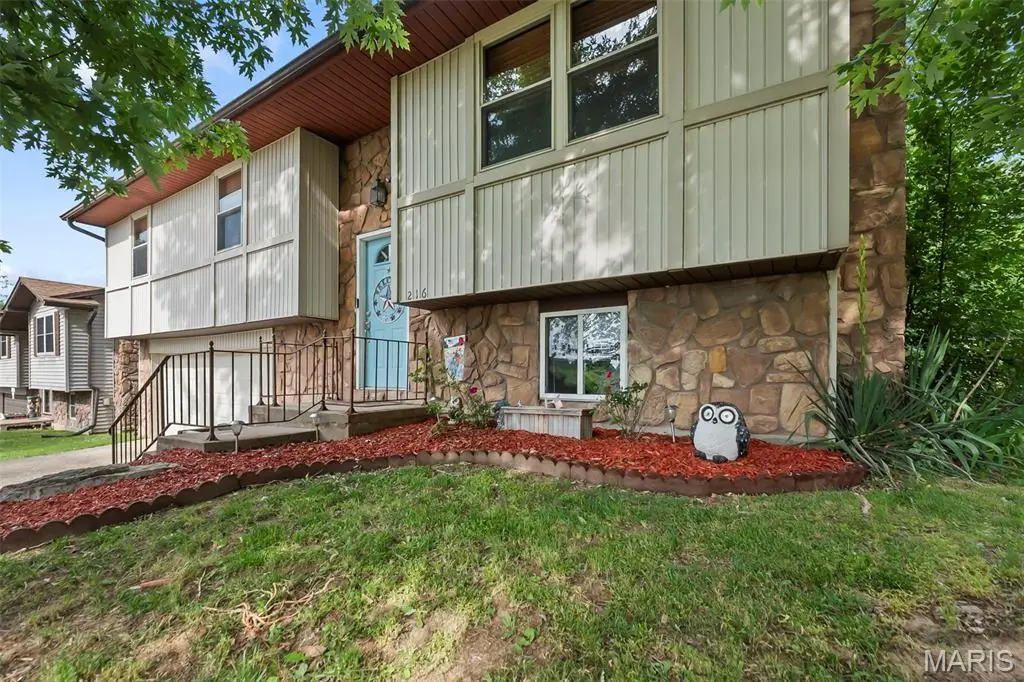 216 S Shawnee Boulevard, Jackson, MO 63755 - #1