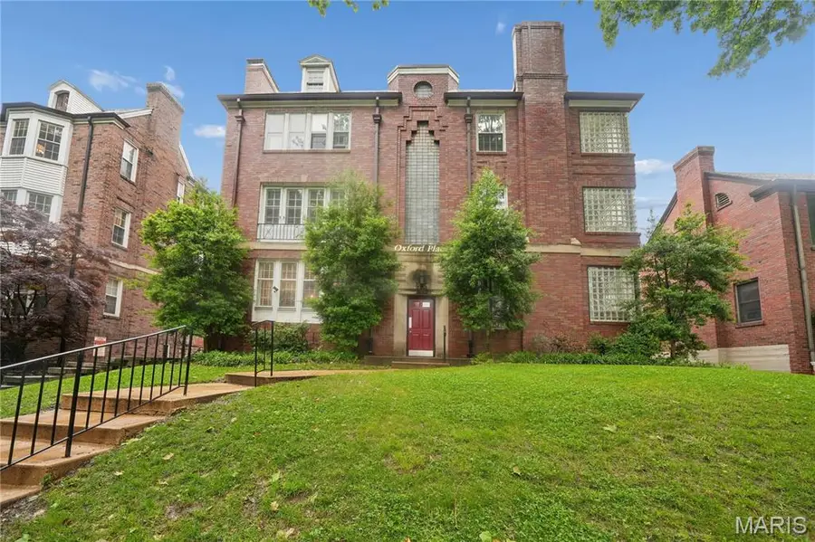 7539 Oxford Drive #1W, Saint Louis, MO 63105 - #2