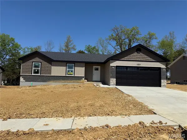 28725 Woodland Heights Drive, Warrenton, MO 63383