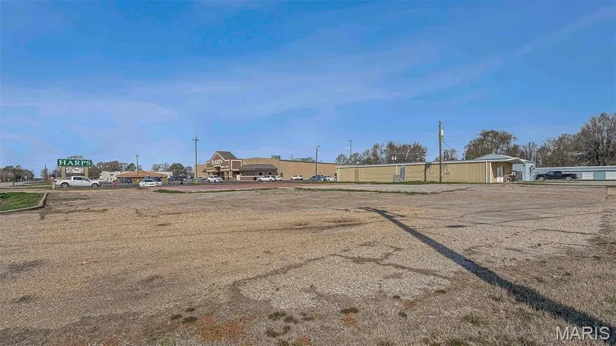 1512 Saint Francis Street, Kennett, MO 63857 - #2