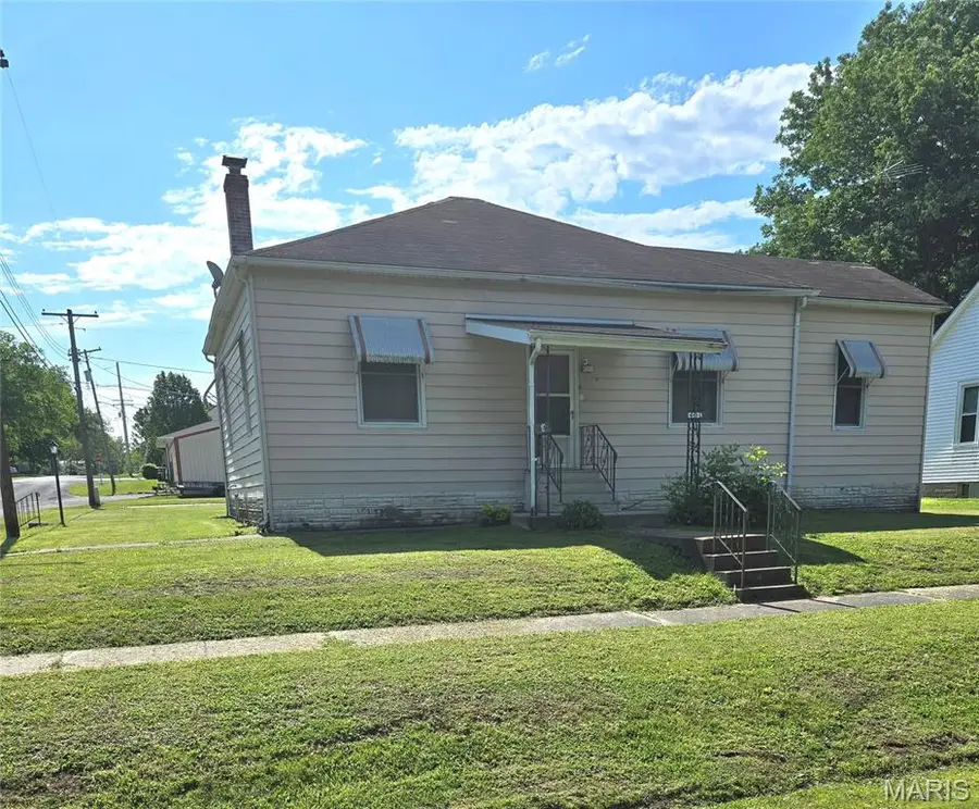 401 S Van Buren Street, New Athens, IL 62264 - #2
