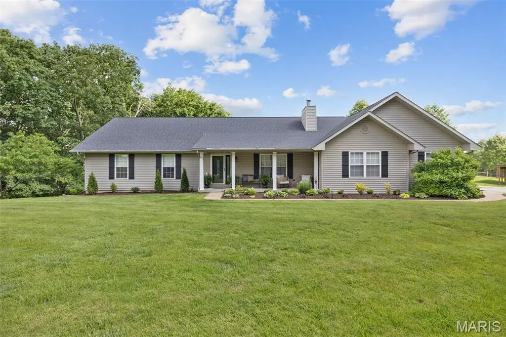 20 W Rock Creek Estates, High Ridge, MO 63049 - #1