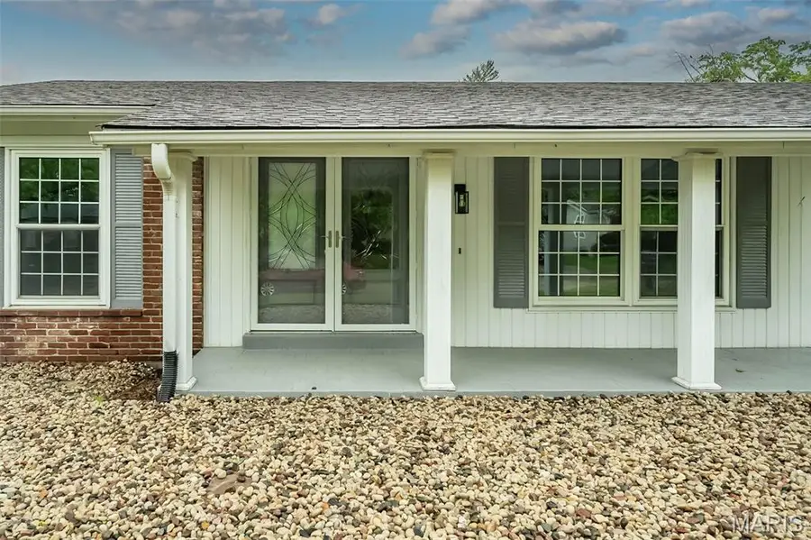 2111 Shoreham Drive, Florissant, MO 63033 - #2