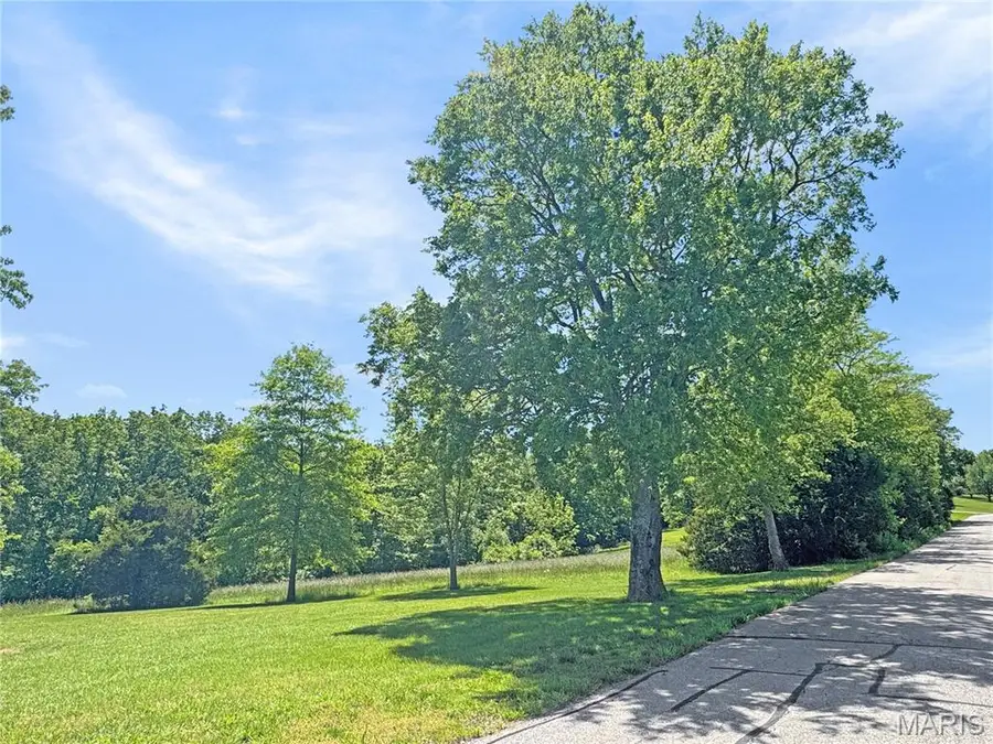 4600 Hilltop Drive, Washington, MO 63090 - #2