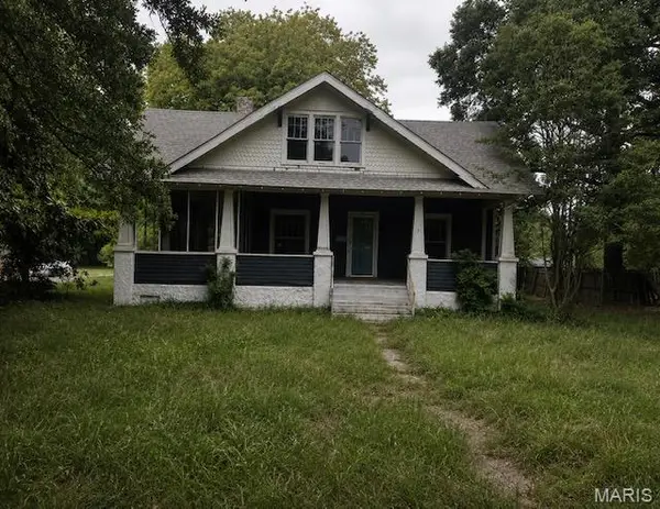 110 W Cleveland Street, Malden, MO 63863