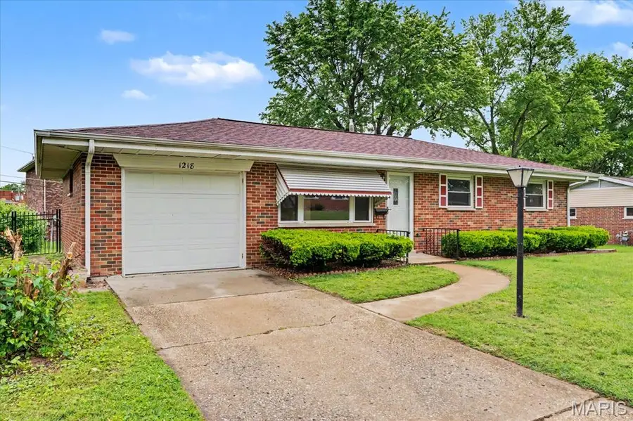 1218 Express Drive, Belleville, IL 62223 - #2