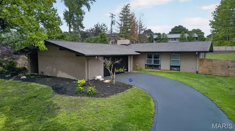 2 Sunswept Drive, Saint Louis, MO 63141 - #2