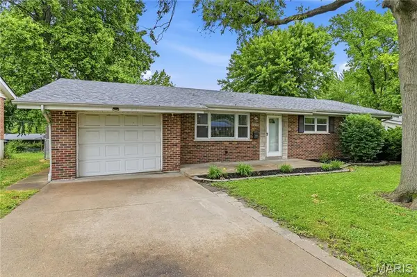 1685 Saint Loretto Drive, Florissant, MO 63033