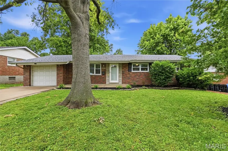 1685 Saint Loretto Drive, Florissant, MO 63033 - #2