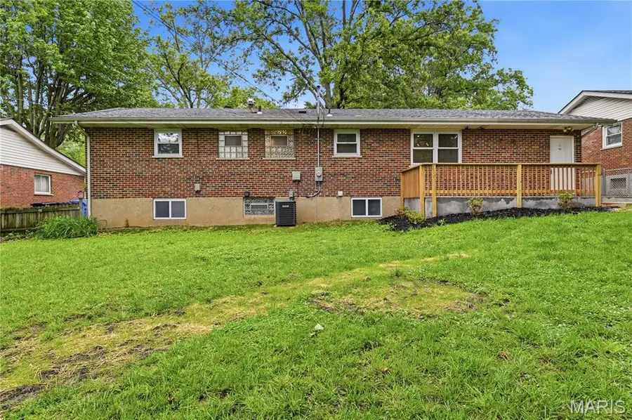1685 Saint Loretto Drive, Florissant, MO 63033 - #3