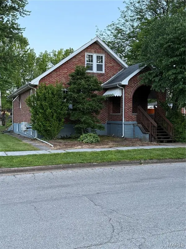 218 W Eldon Street, St James, MO 65559
