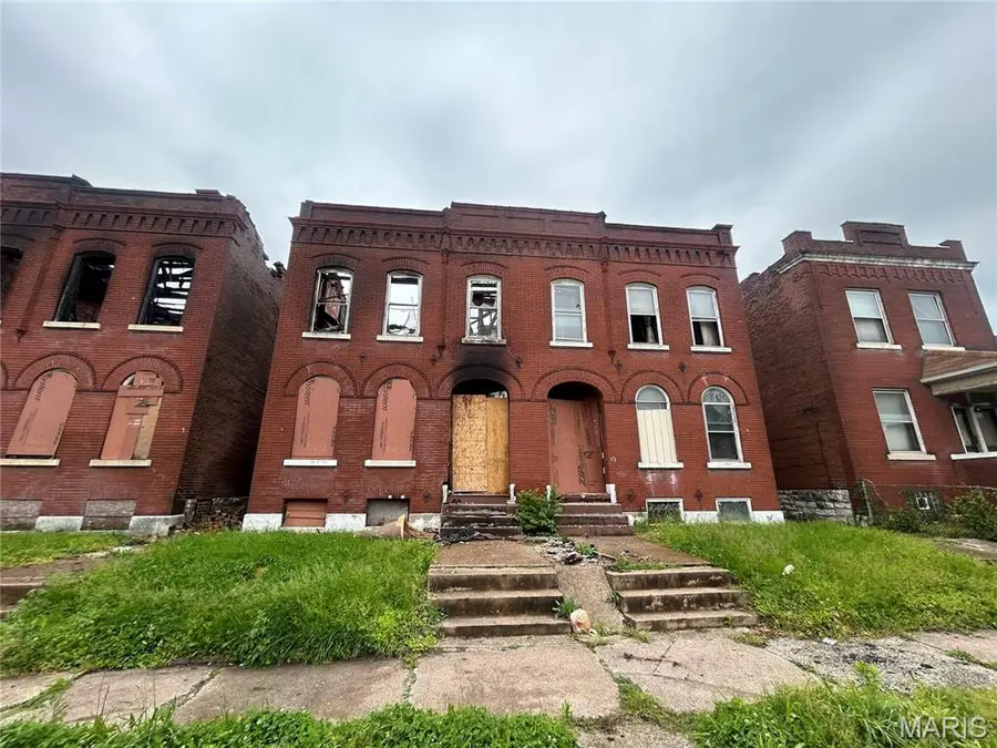 4044 Labadie Avenue, Saint Louis, MO 63107 - #2