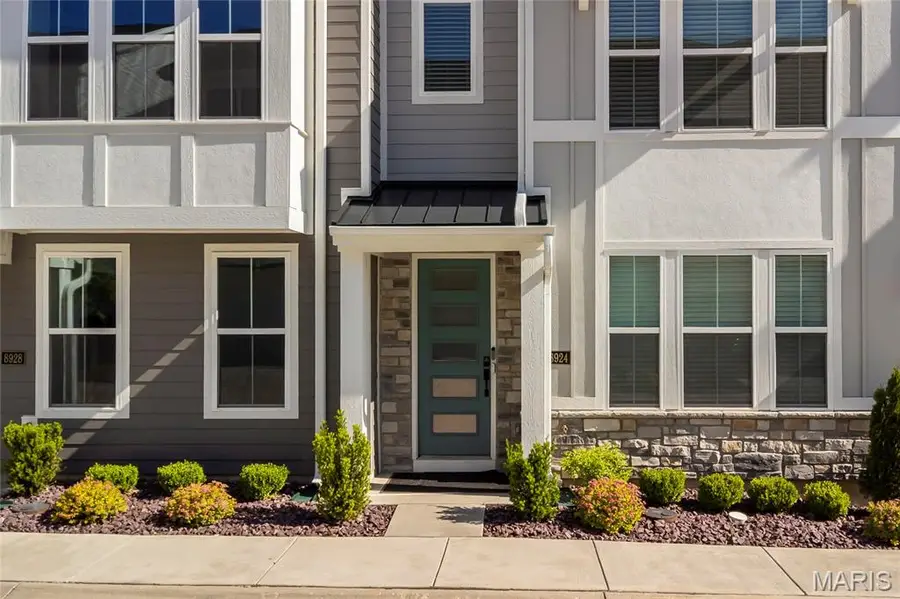 8924 Gateway Circle, Richmond Heights, MO 63144 - #2