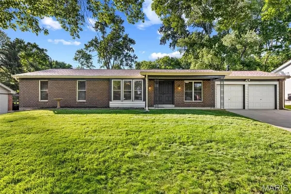 13241 Delft Drive, St Louis, MO 63146