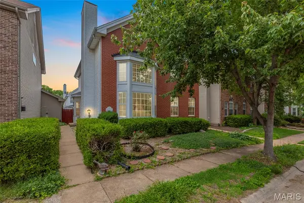 951 Morehouse Lane, University City, MO 63130