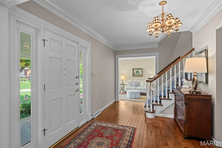 825 Greenwich Green Lane, Town And Country, MO 63017 - #3
