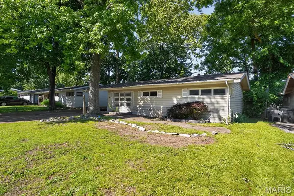 16 Brightwell Court, St Louis, MO 63031