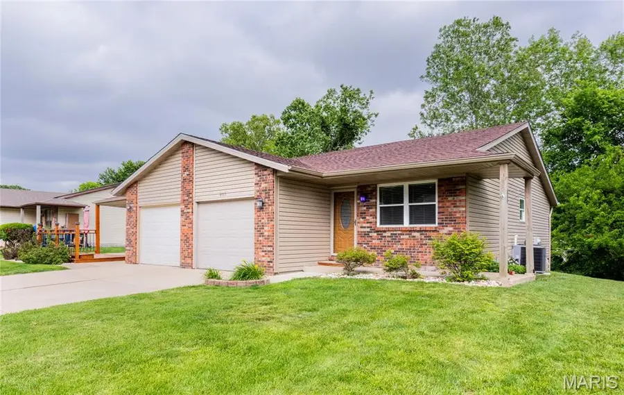 883 Lester Avenue, Collinsville, IL 62234 - #2