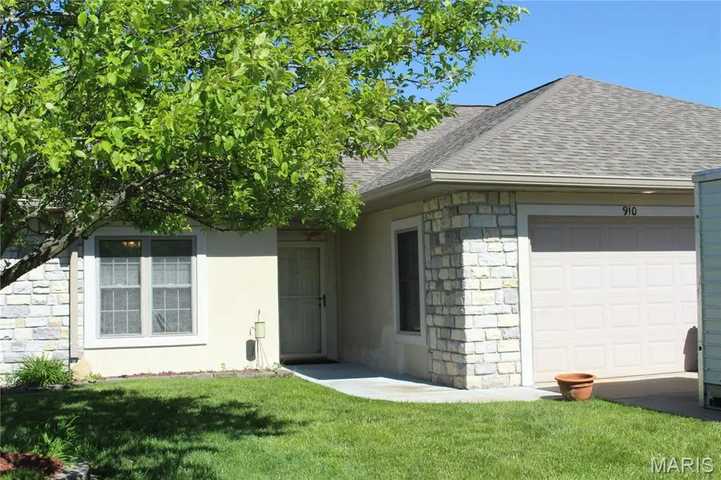 910 Aspen Avenue, Warrenton, MO 63383 - #1