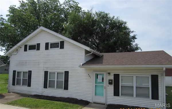 427 Sycamore Street, Carrollton, IL 62016