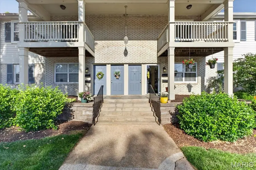 1527 Swallow Drive, Brentwood, MO 63144 - #3
