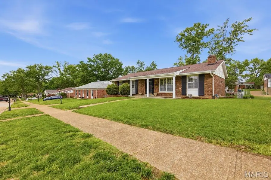 3846 Coachella Drive, Saint Louis, MO 63125 - #3