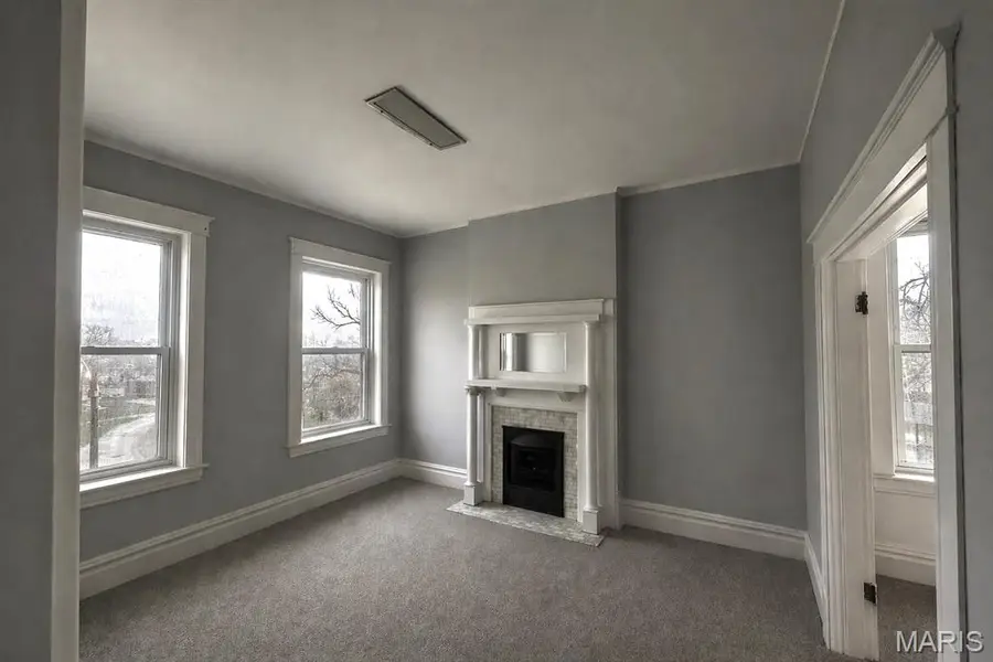 4822 Ashland Avenue, Saint Louis, MO 63115 - #2