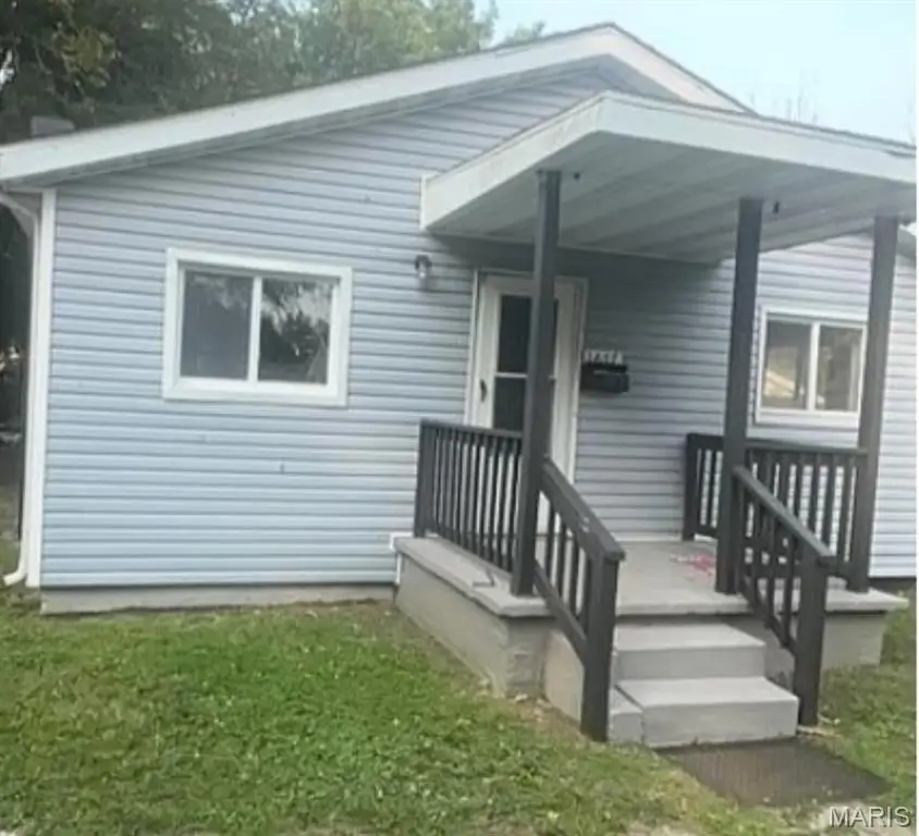 1617 Courtney Boulevard, Granite City, IL 62040 - #2