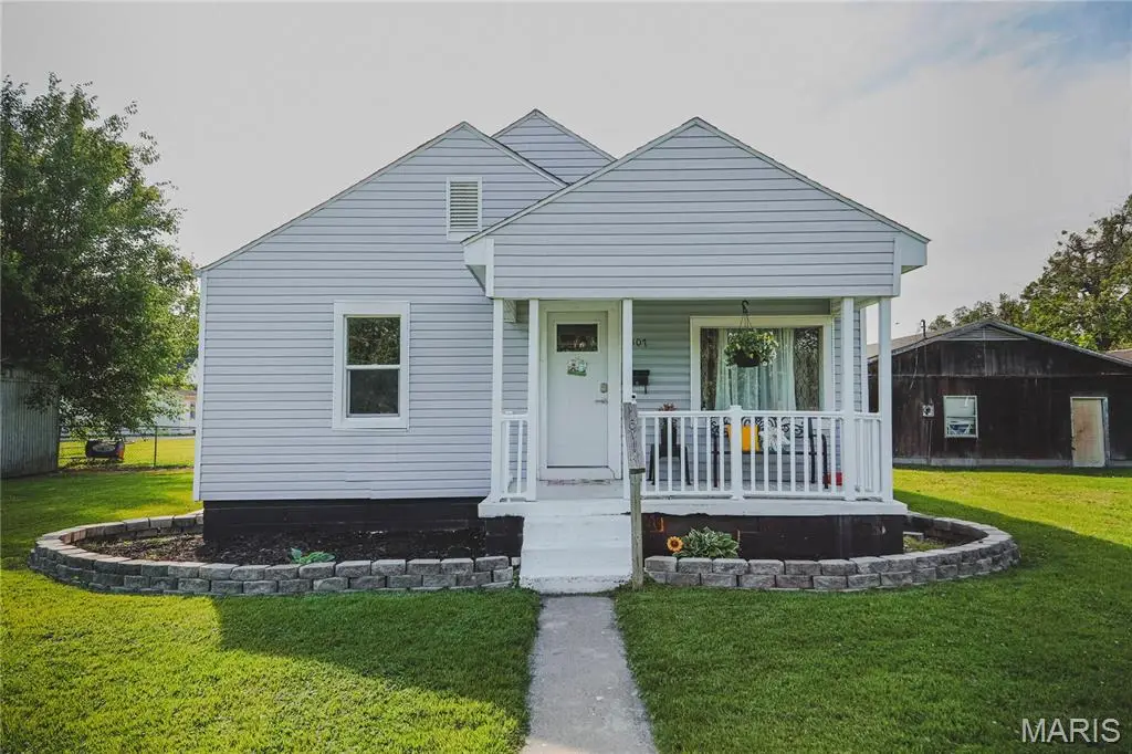 307 N 3rd Street, Chaffee, MO 63740 - #1