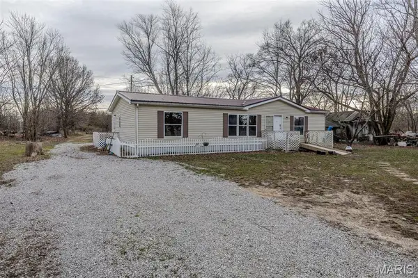 19456 Jewell Road, Lebanon, MO 65536