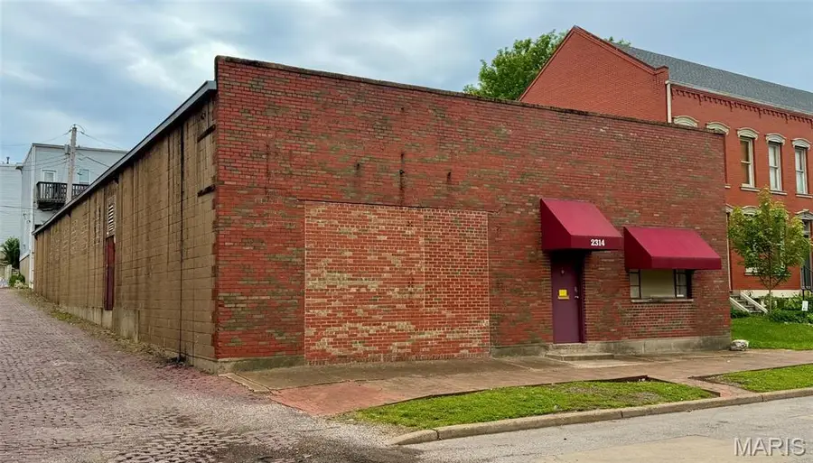 2314 Hickory Street, Saint Louis, MO 63104 - #2
