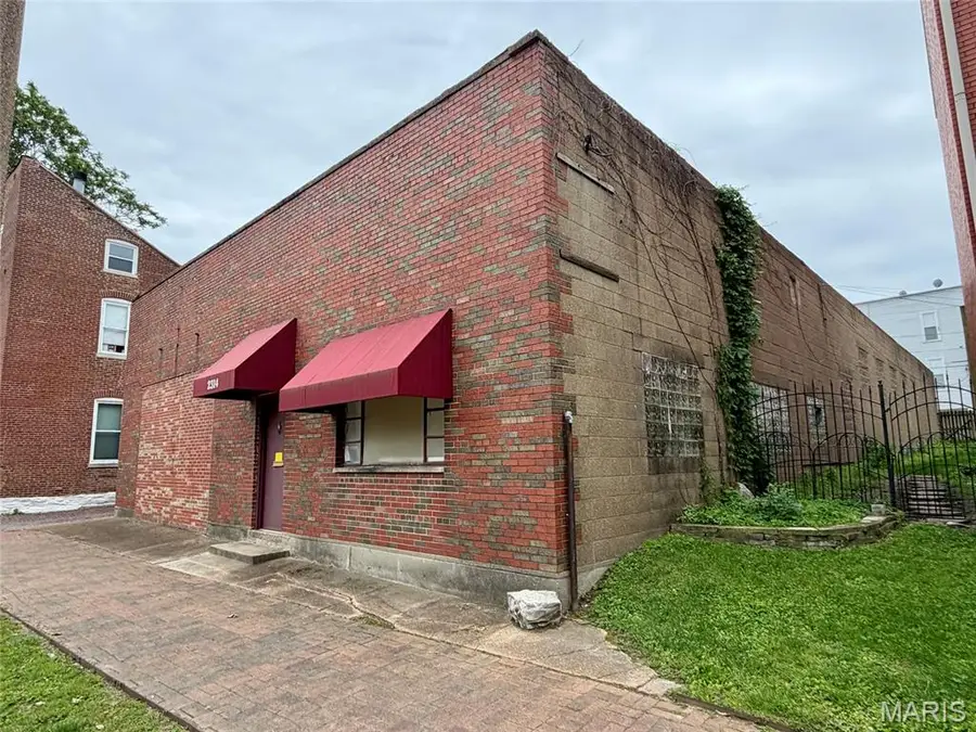 2314 Hickory Street, Saint Louis, MO 63104 - #3