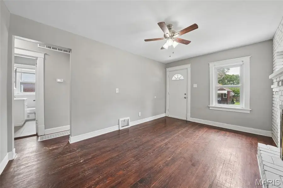 7619 Fairham Avenue, University City, MO 63130 - #3