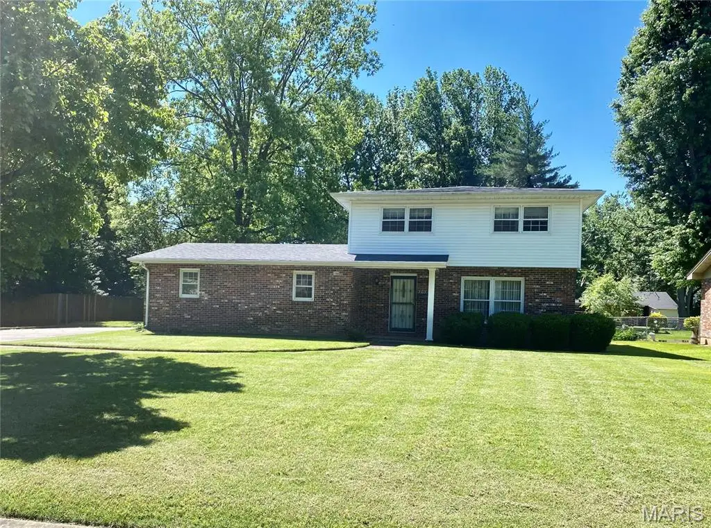 303 Kramer Drive, Sikeston, MO 63801 - #1