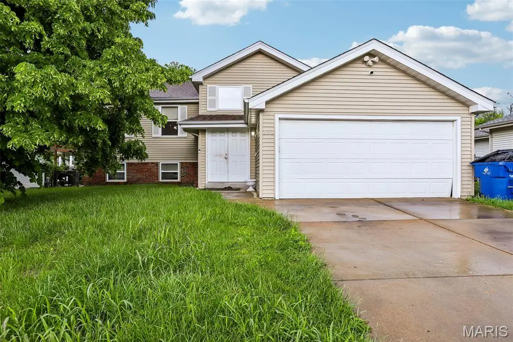 2342 Farnham Lane, Florissant, MO 63033 - #1