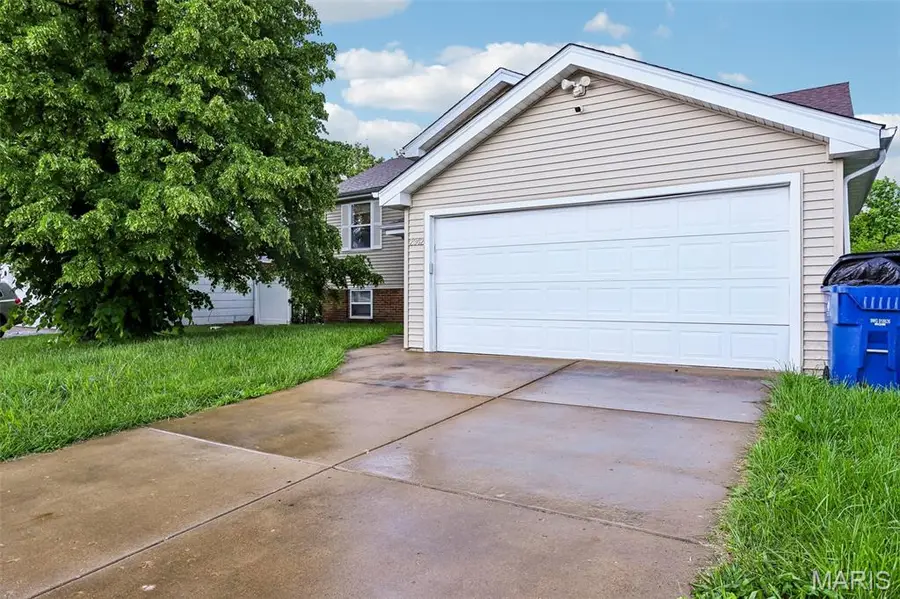 2342 Farnham Lane, Florissant, MO 63033 - #2