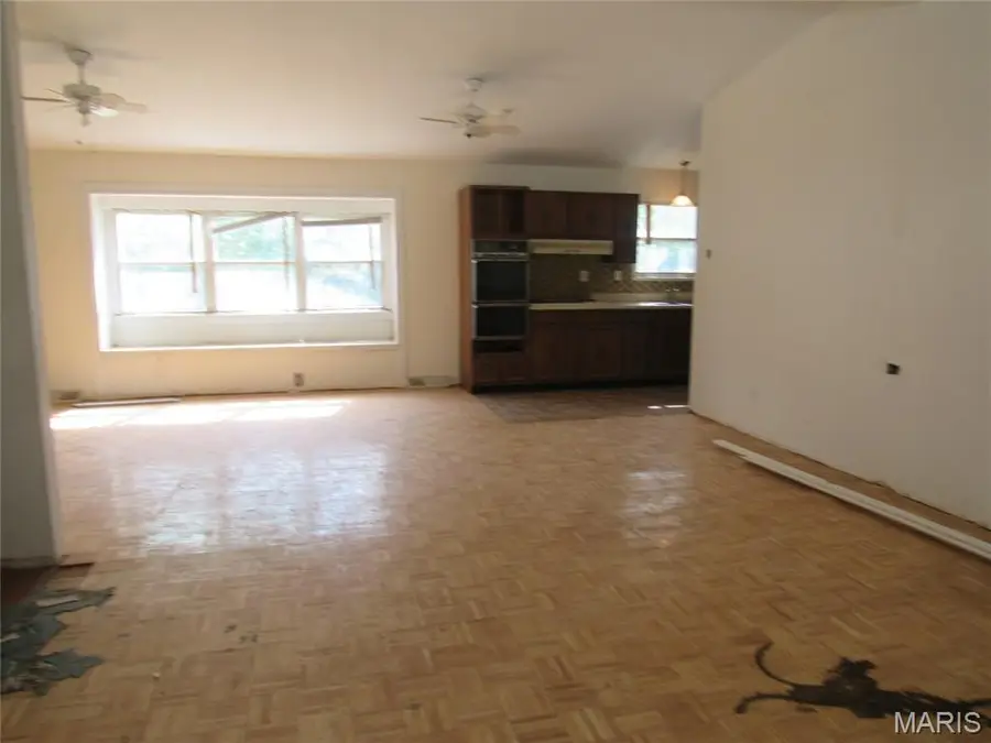 842 Holiday Avenue, Hazelwood, MO 63042 - #3