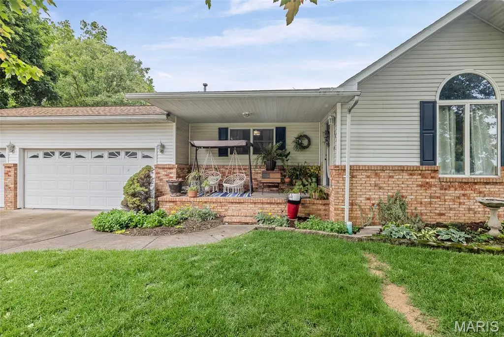 201 Cross Creek Drive, Bethalto, IL 62010 - #1