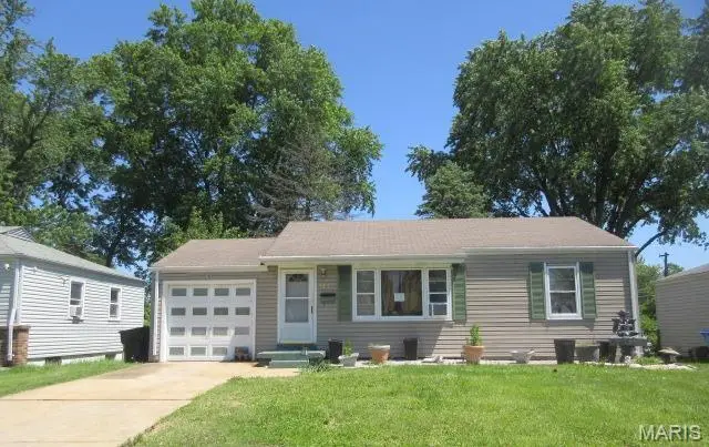 843 Loekes Drive, Florissant, MO 63031 - #1