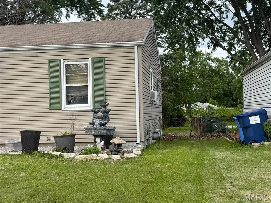 843 Loekes Drive, Florissant, MO 63031 - #3