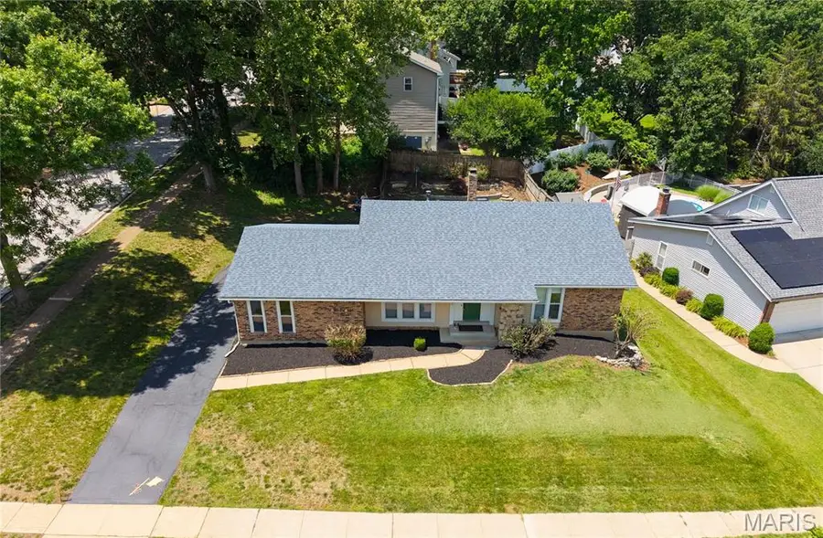 607 Garden Leaf Court, Ballwin, MO 63011 - #2