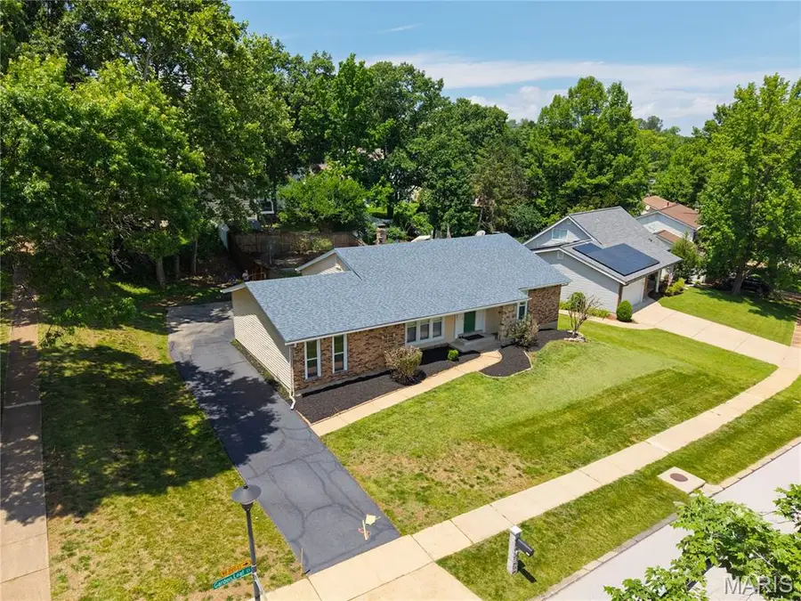 607 Garden Leaf Court, Ballwin, MO 63011 - #3