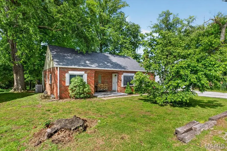 31 Fahey Place, Belleville, IL 62220 - #3