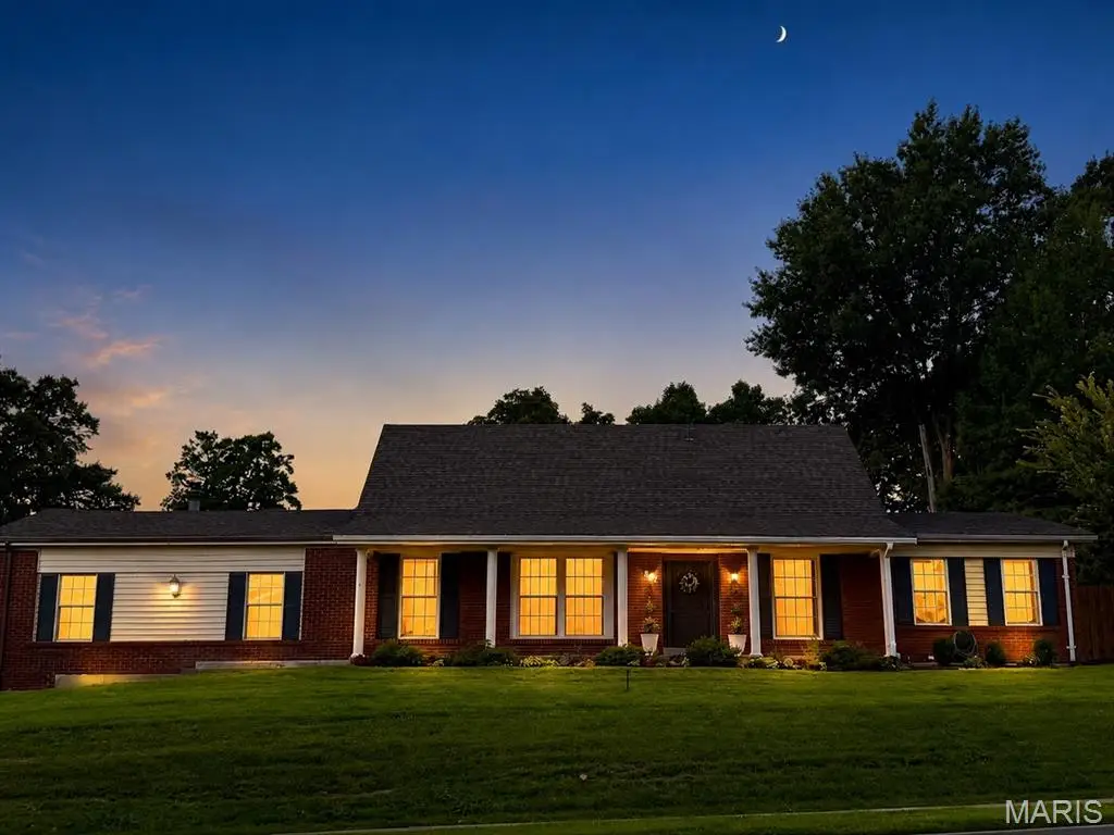 821 S Sappington Road, Saint Louis, MO 63126 - #1
