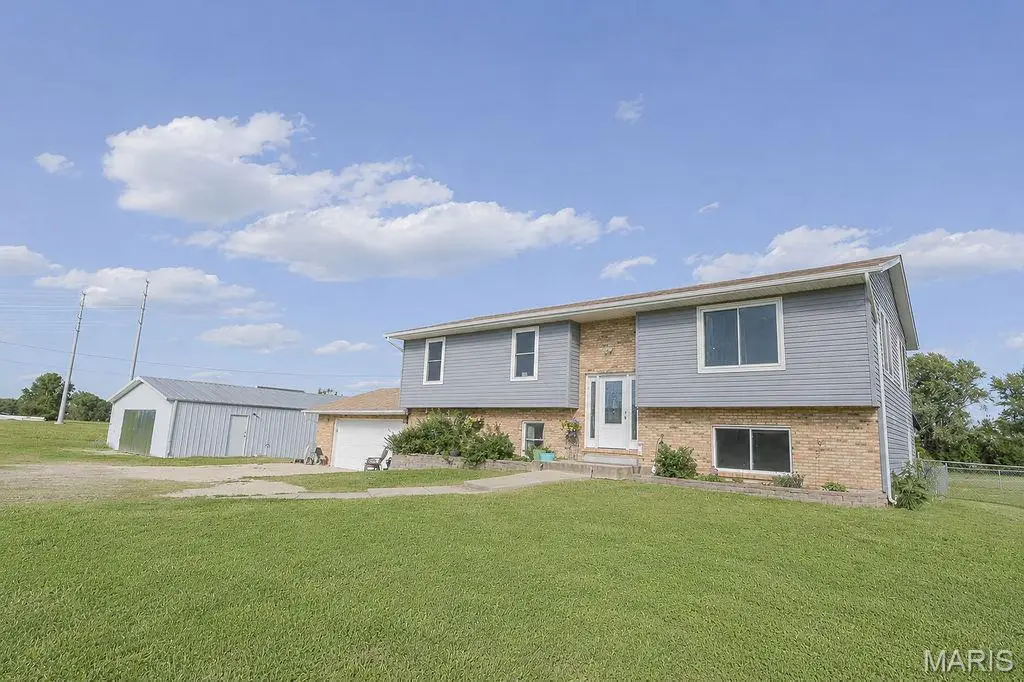 806 S 7th Street, East Carondelet, IL 62240 - #1