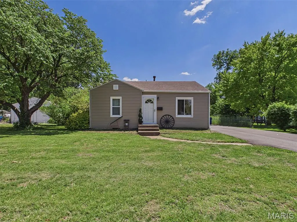 104 Greenfield Drive, Collinsville, IL 62234 - #1