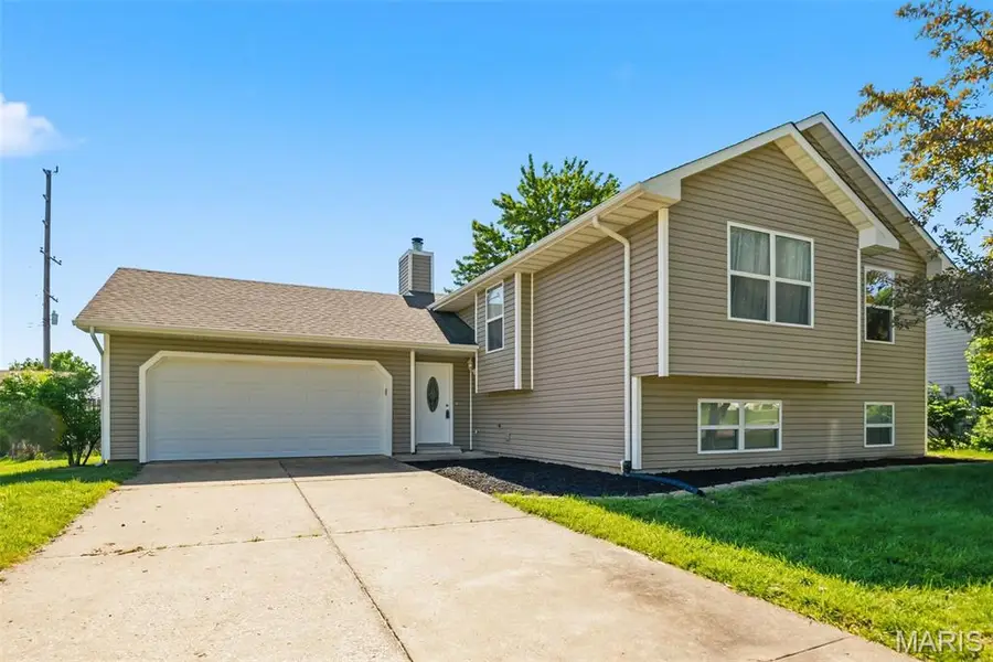 1145 Claycrest Circle, Saint Charles, MO 63304 - #2